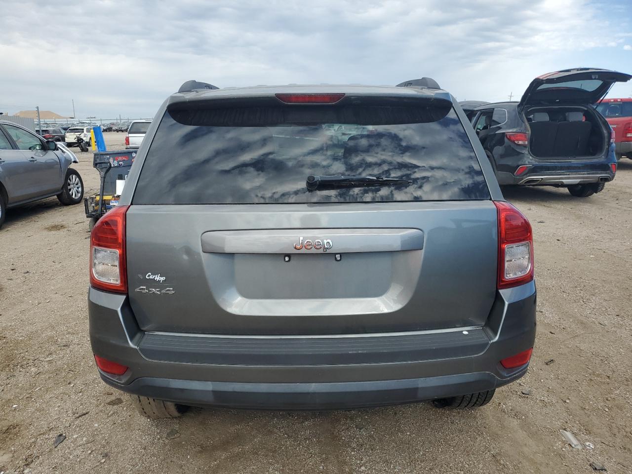 2012 Jeep Compass Sport VIN: 1C4NJDBB2CD583015 Lot: 82591555