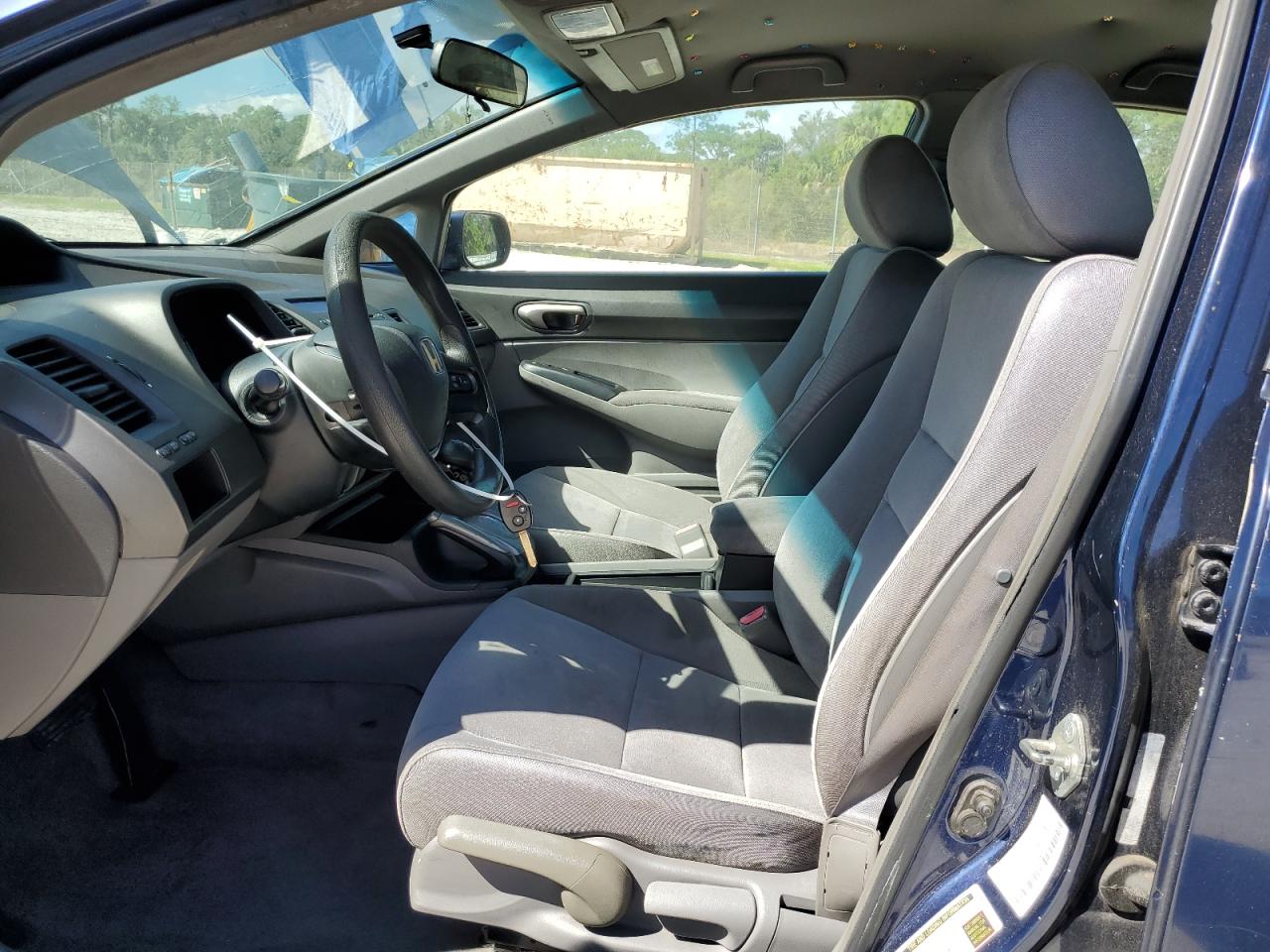 2008 Honda Civic Lx VIN: 1HGFA16528L048806 Lot: 82577375