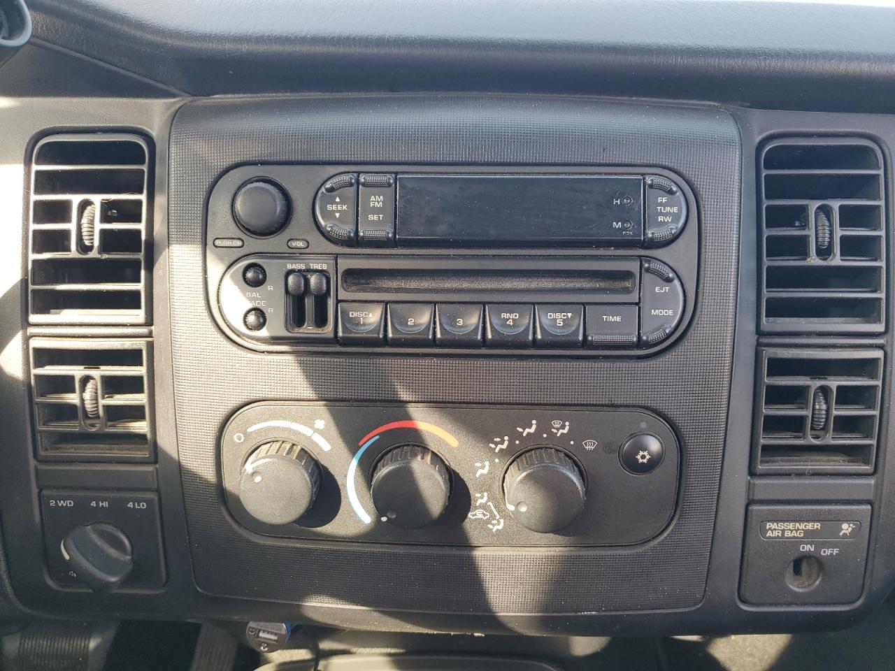 2004 Dodge Dakota Sxt VIN: 1D7GG16K64S701893 Lot: 85203125