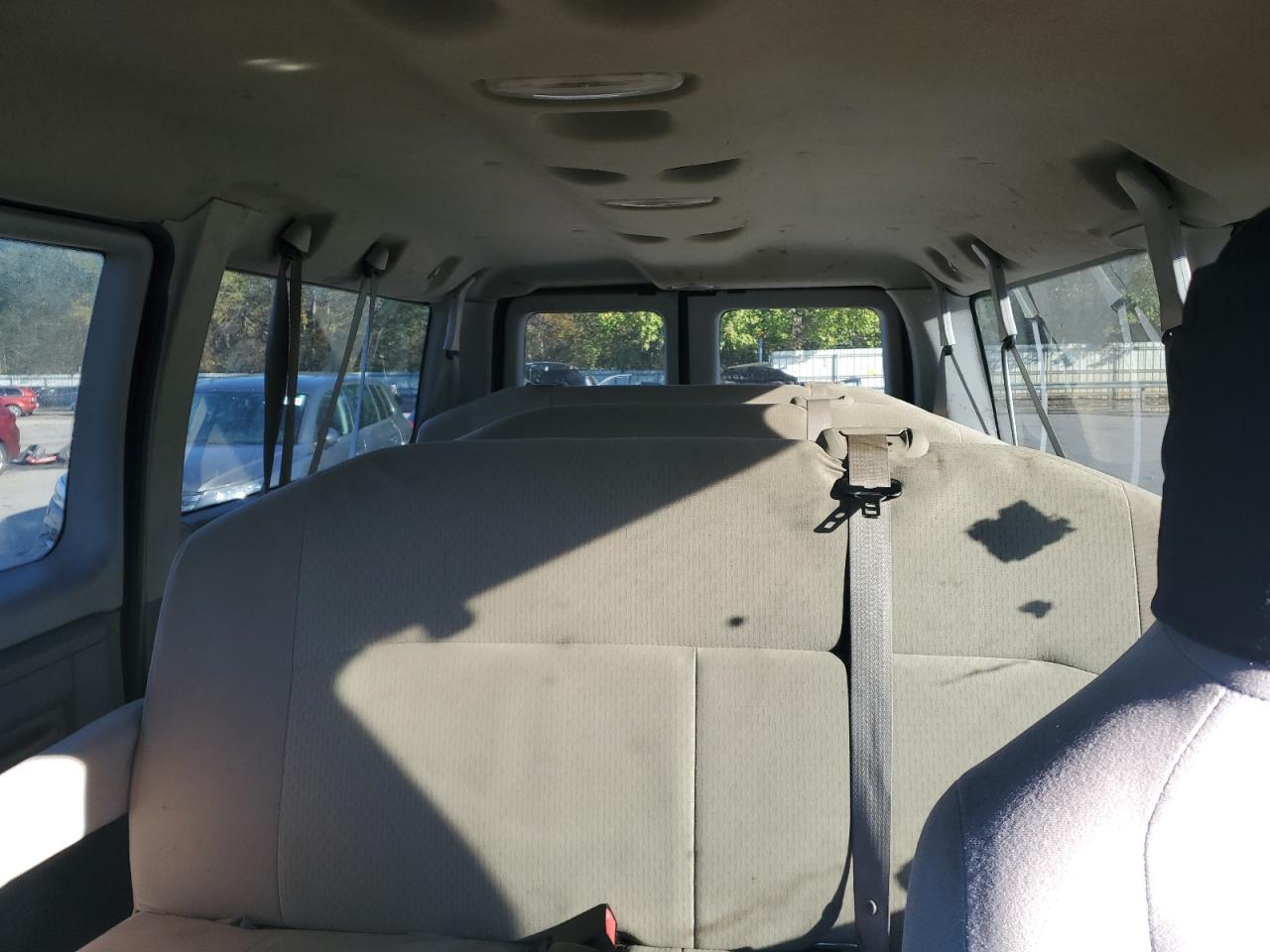 2011 Ford Econoline E350 Super Duty Wagon VIN: 1FBNE3BL6BDB10888 Lot: 85581125