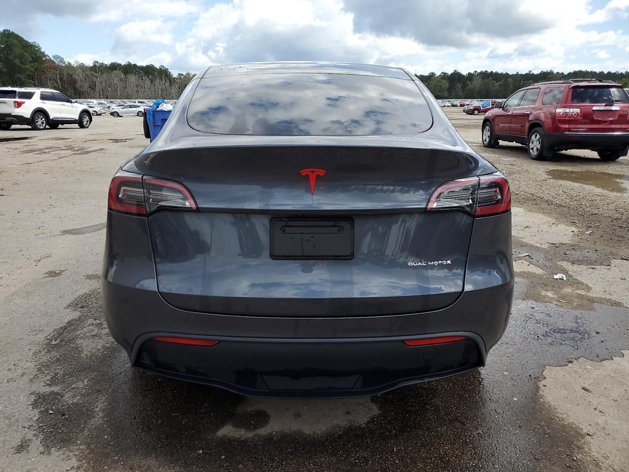2023 Tesla Model Y VIN: 7SAYGDEE6PF598765 Lot: 85528725