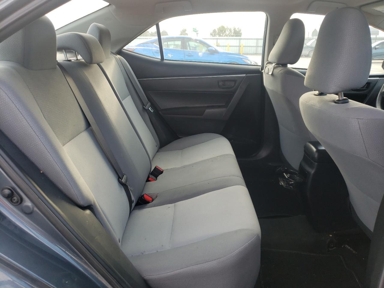 2015 Toyota Corolla L VIN: 2T1BURHE2FC321487 Lot: 81905905