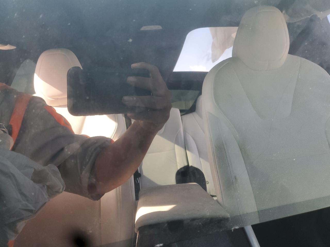 2022 Tesla Model X VIN: 7SAXCAE56NF356528 Lot: 85185675