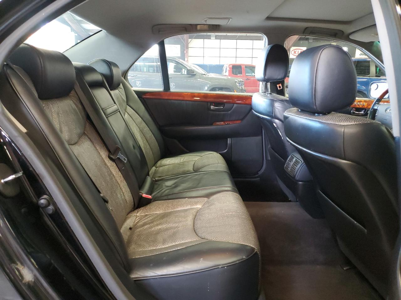 2005 Lexus Ls 430 VIN: JTHBN36F450173792 Lot: 89796655