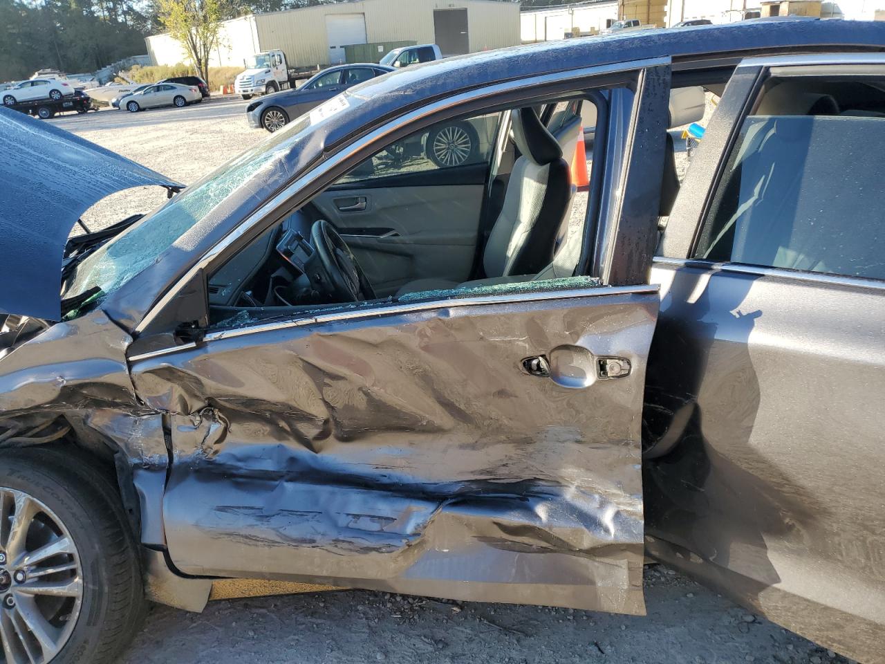 2017 Toyota Camry Le VIN: 4T1BF1FKXHU806644 Lot: 82237895