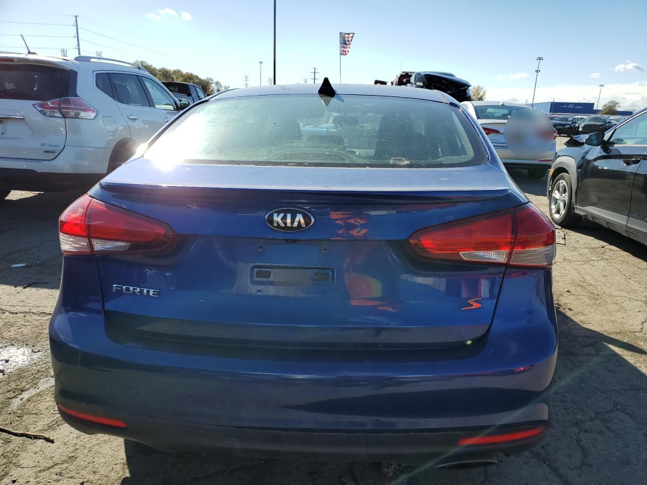 2018 Kia Forte Lx VIN: 3KPFL4A73JE263323 Lot: 86265025