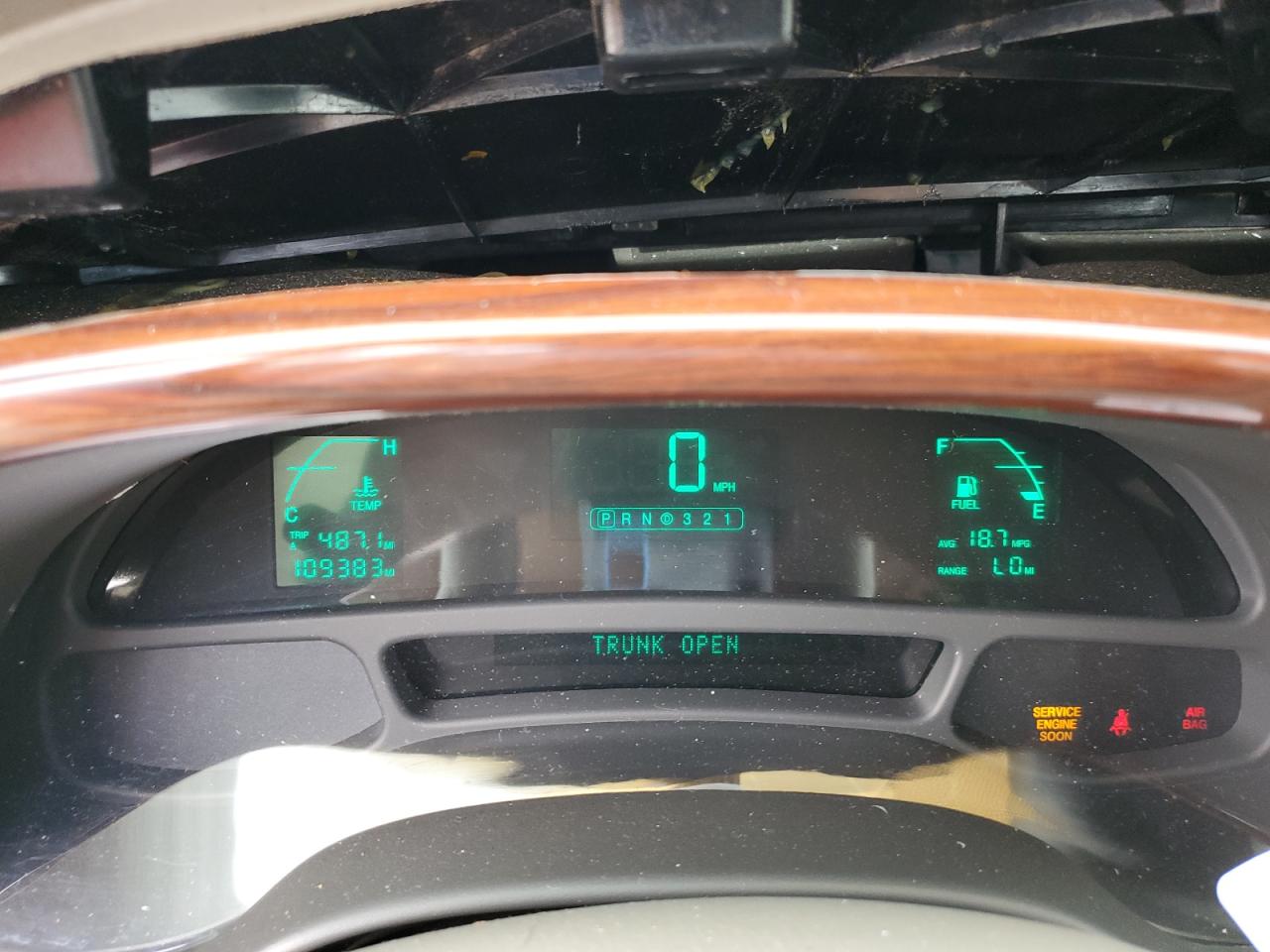 2004 Cadillac Deville VIN: 1G6KD54Y04U219651 Lot: 85273505