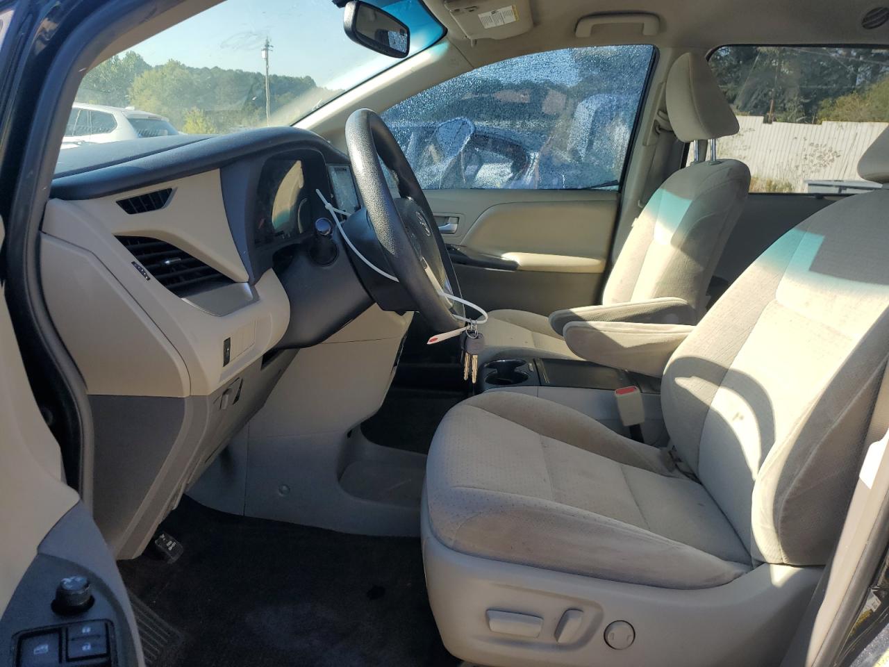 2015 Toyota Sienna Le VIN: 5TDKK3DC9FS567984 Lot: 84644795