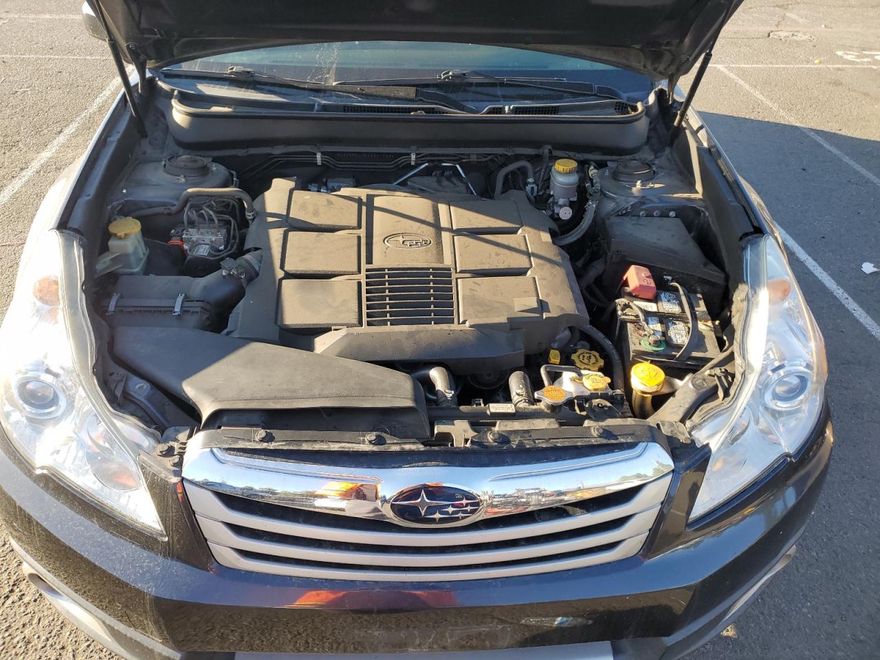 2012 Subaru Outback 3.6R Limited VIN: 4S4BRDLC9C2261725 Lot: 86275485