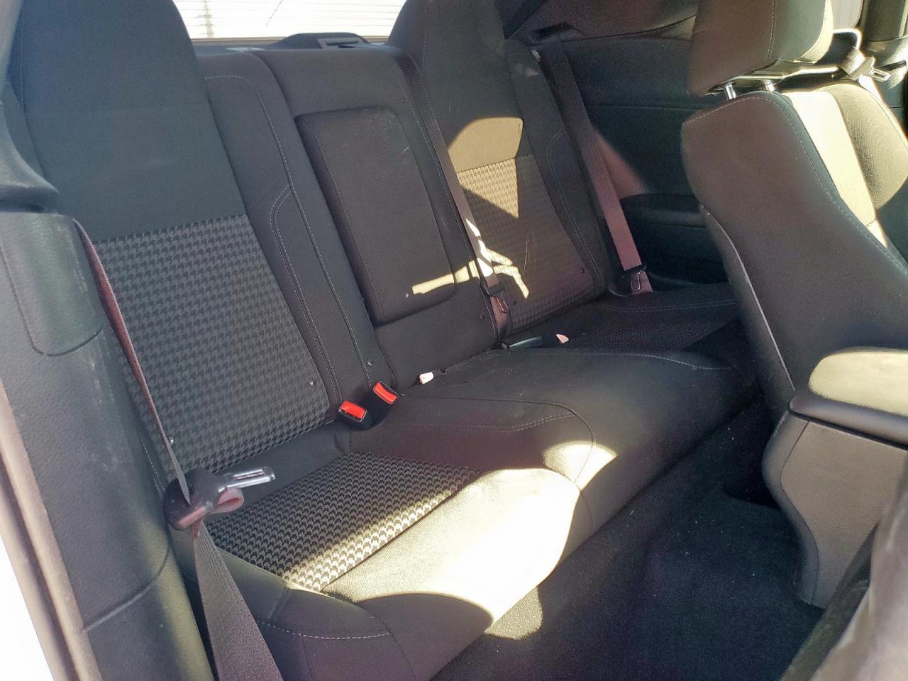 2018 Dodge Challenger Sxt VIN: 2C3CDZAG7JH132644 Lot: 90979525