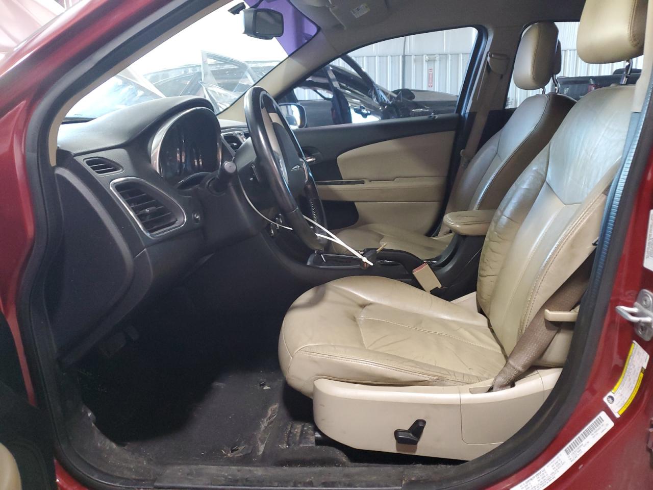 2013 Chrysler 200 Limited VIN: 1C3CCBCG7DN592440 Lot: 84700225