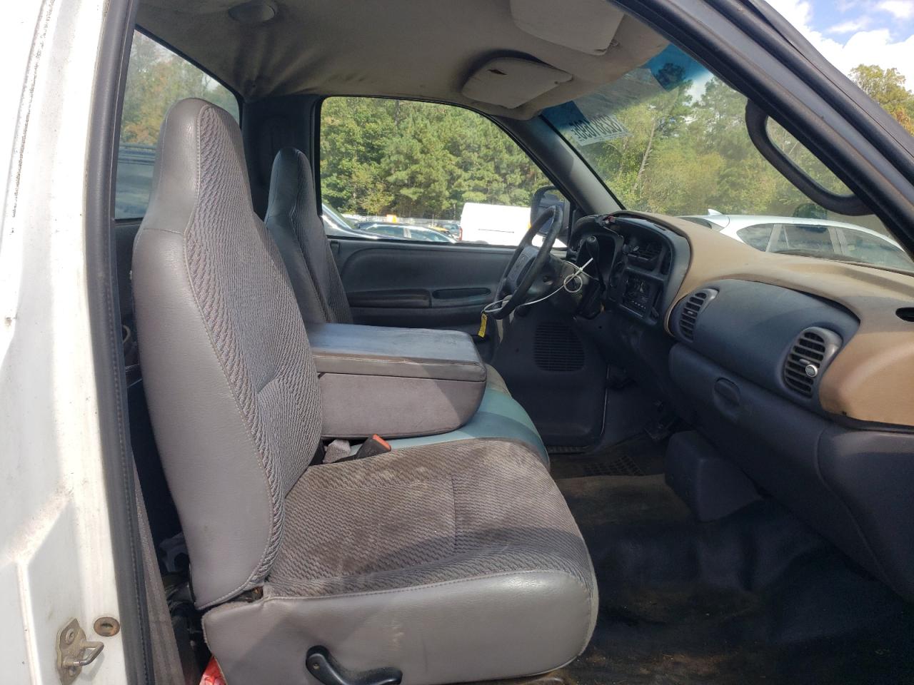 2001 Dodge Ram 1500 VIN: 1B7HC16X71S129105 Lot: 82381695