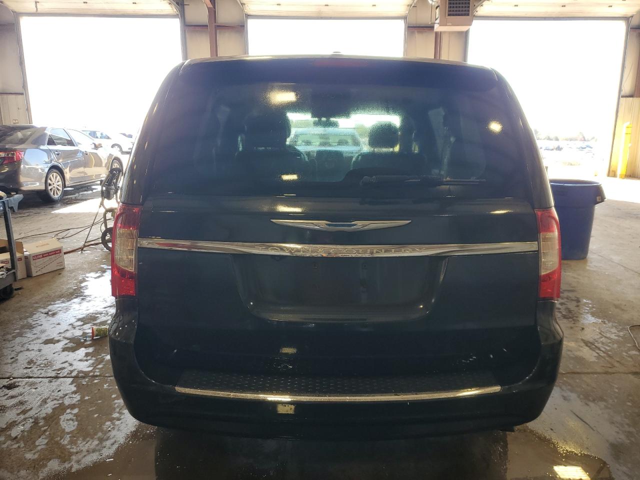 2015 Chrysler Town & Country Touring VIN: 2C4RC1BGXFR588308 Lot: 87445075