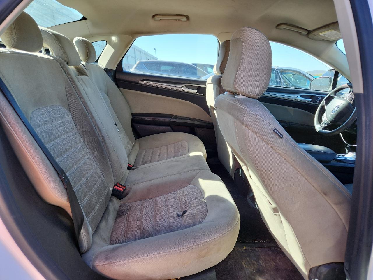 2020 Ford Fusion S VIN: 3FA6P0G74LR127515 Lot: 82411655