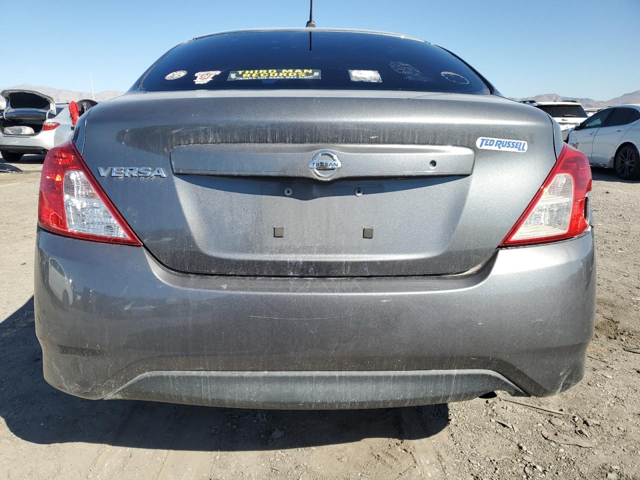 2016 Nissan Versa S VIN: 3N1CN7AP8GL881159 Lot: 84986535
