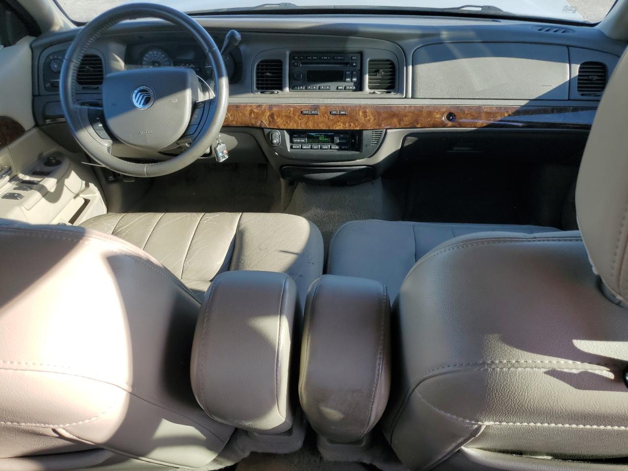 2010 Mercury Grand Marquis Ls VIN: 2MEBM7FV3AX626152 Lot: 85379955