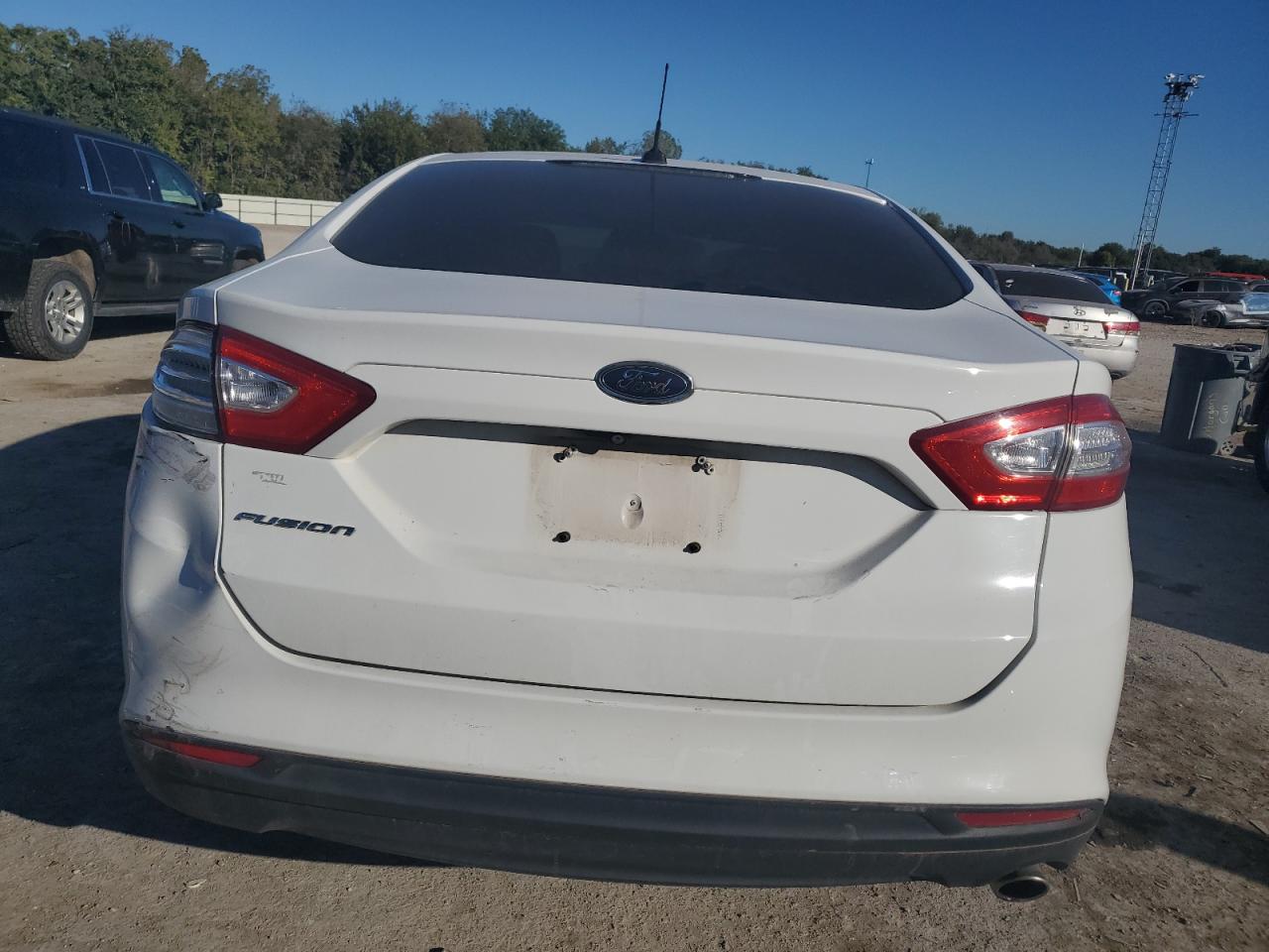 2016 Ford Fusion S VIN: 3FA6P0G74GR214191 Lot: 86821375