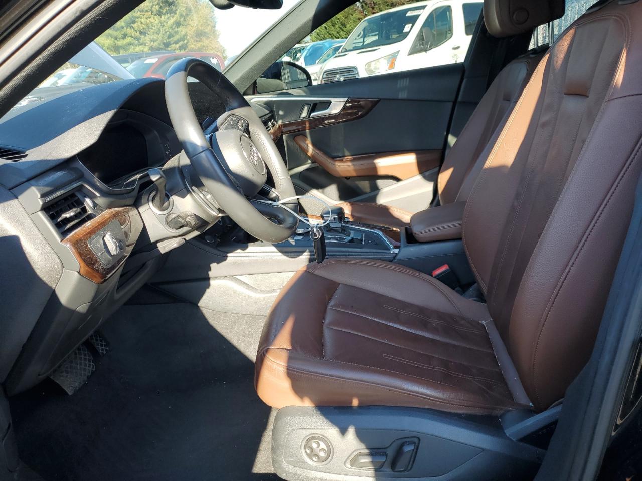 2019 Audi A4 Premium Plus VIN: WAUENAF4XKN006656 Lot: 82674625