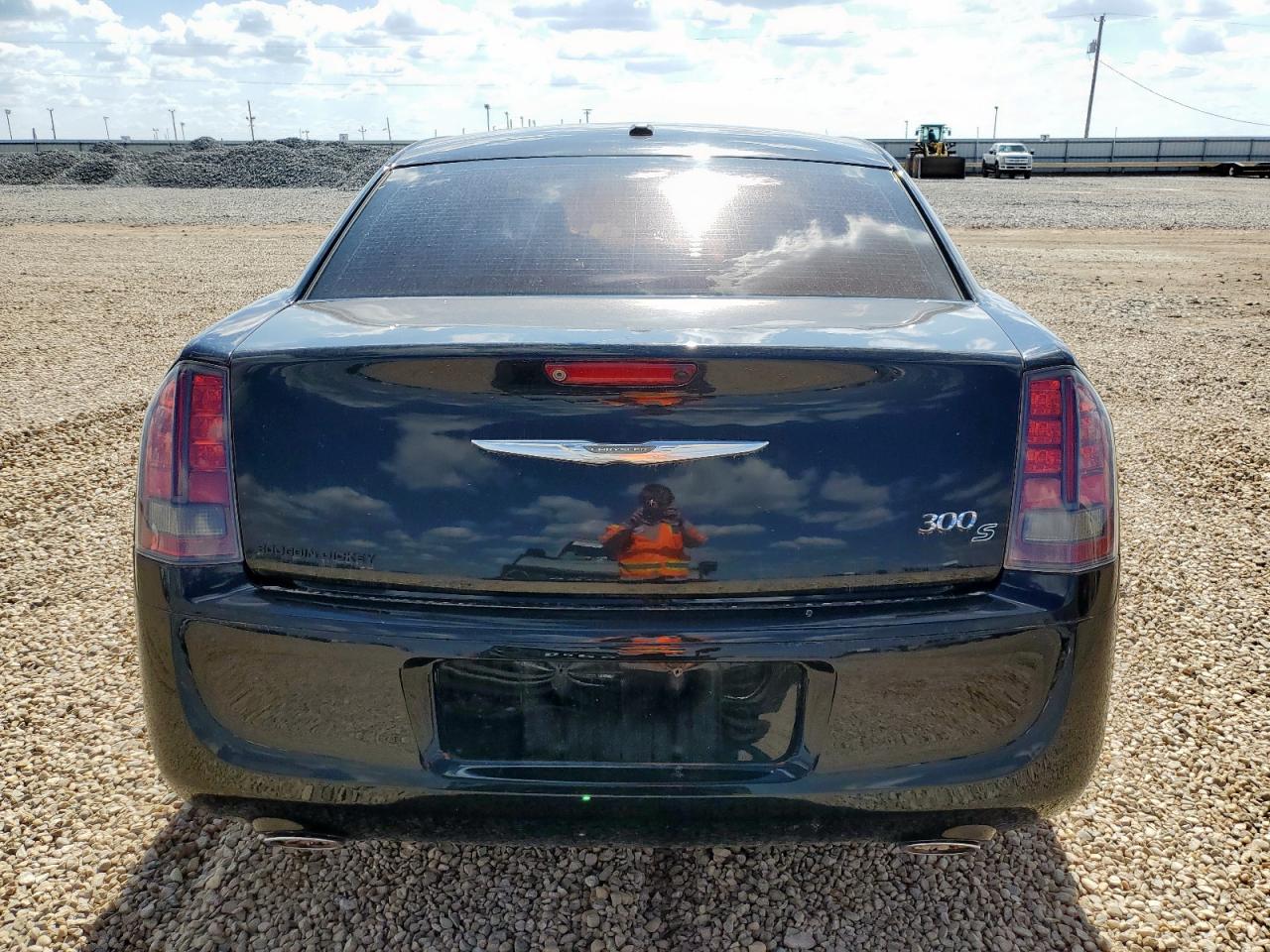 2014 Chrysler 300 S VIN: 2C3CCABG6EH355587 Lot: 85686005