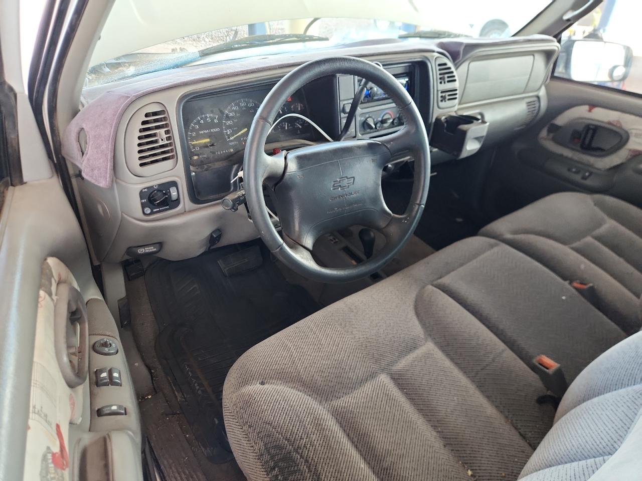 1997 Chevrolet Gmt-400 K1500 VIN: 1GCEK14R0VZ214682 Lot: 83812035