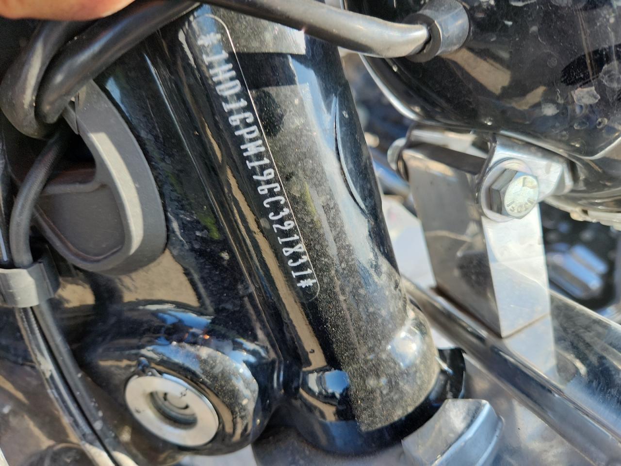 2016 Harley-Davidson Fxdwg Dyna Wide Glide VIN: 1HD1GPM19GC321831 Lot: 82281455