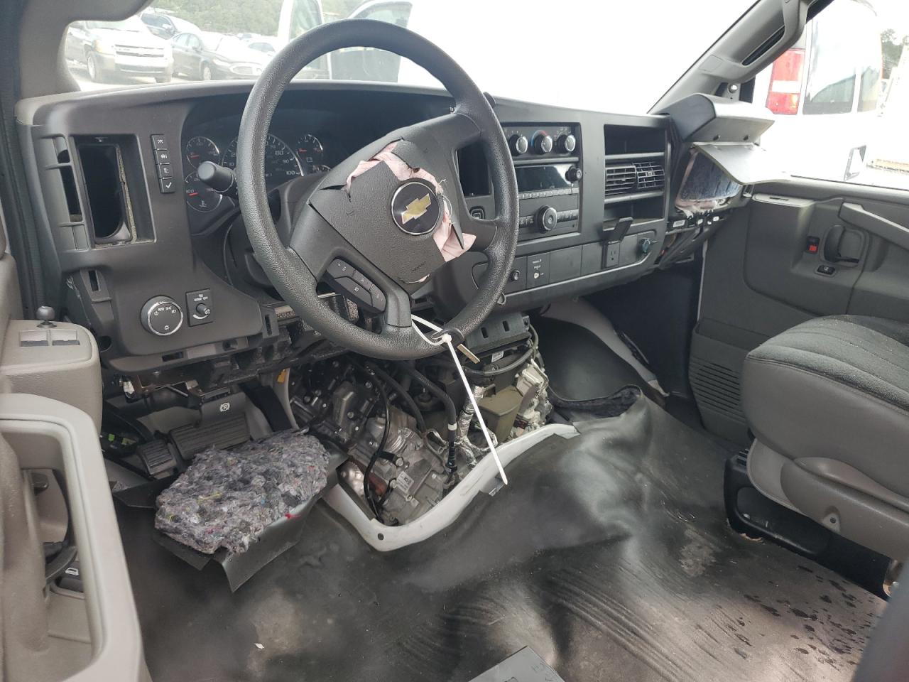 2023 Chevrolet Express G2500 VIN: 1GCWGAFP0P1230173 Lot: 84646475