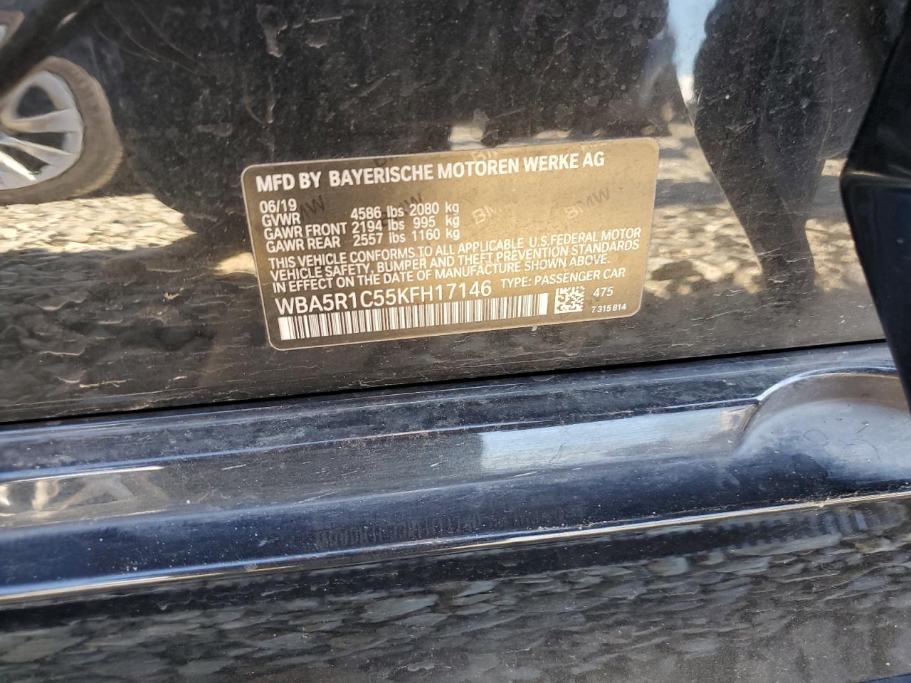 Фото: WBA5R1C55KFH17146