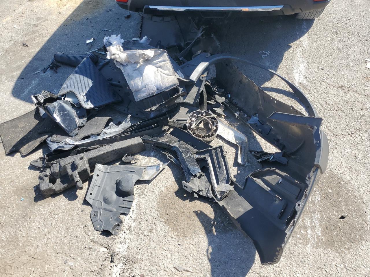 2017 Nissan Rogue S VIN: KNMAT2MT4HP617173 Lot: 84923095