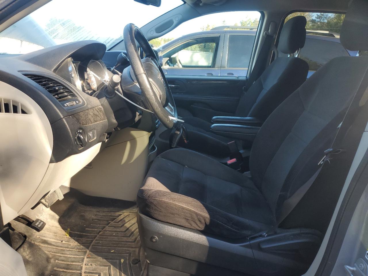 2015 Dodge Grand Caravan Se VIN: 2C4RDGBG6FR518787 Lot: 81937545