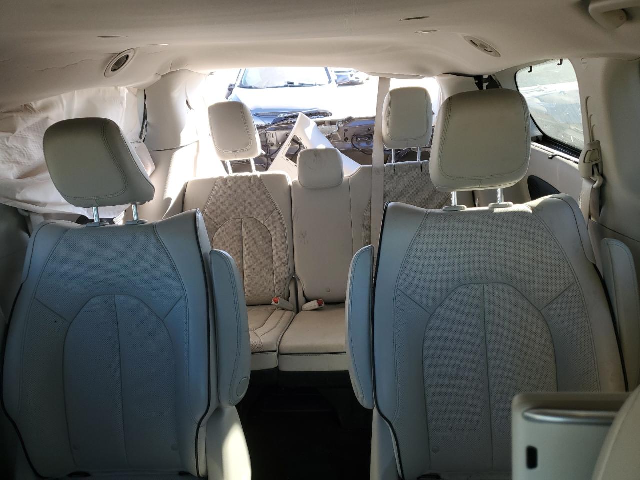 2018 Chrysler Pacifica Hybrid Limited VIN: 2C4RC1N7XJR365237 Lot: 82614435