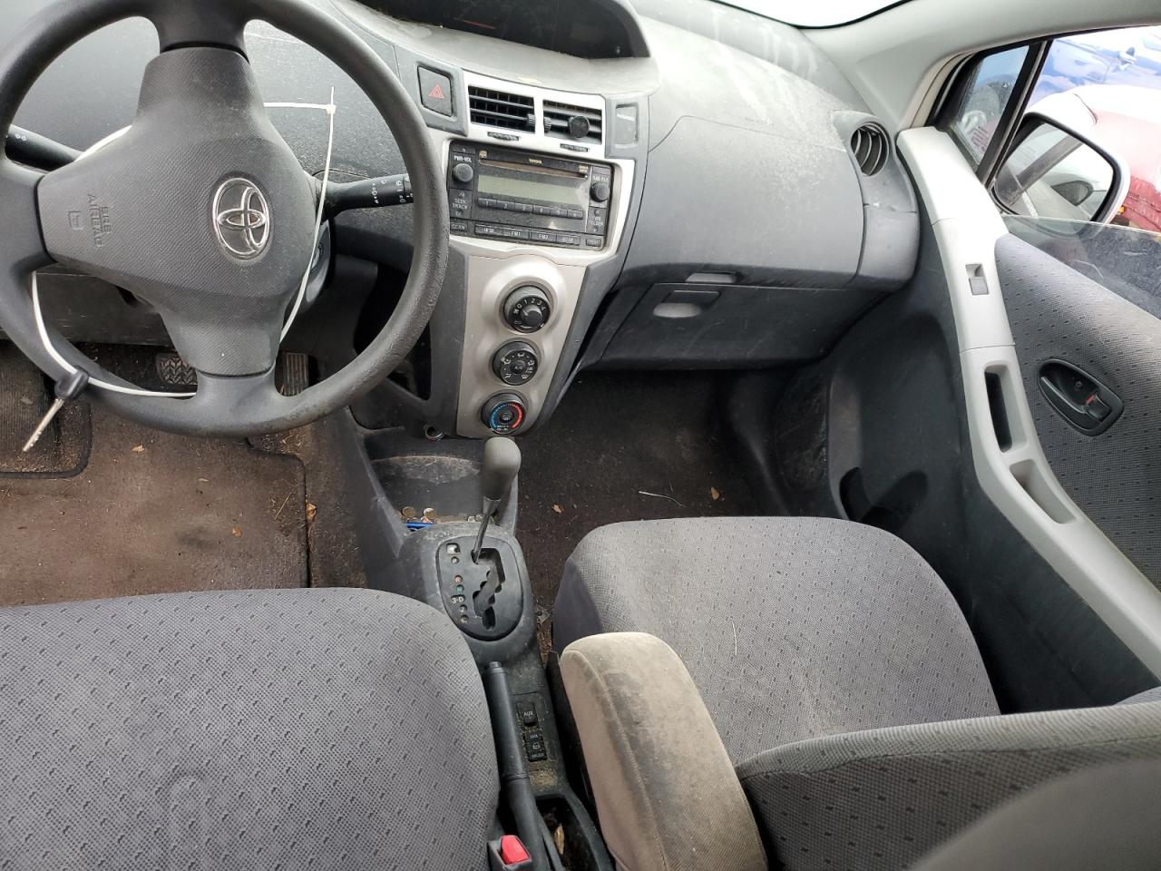 2010 Toyota Yaris VIN: JTDKT4K39A5279421 Lot: 68897535