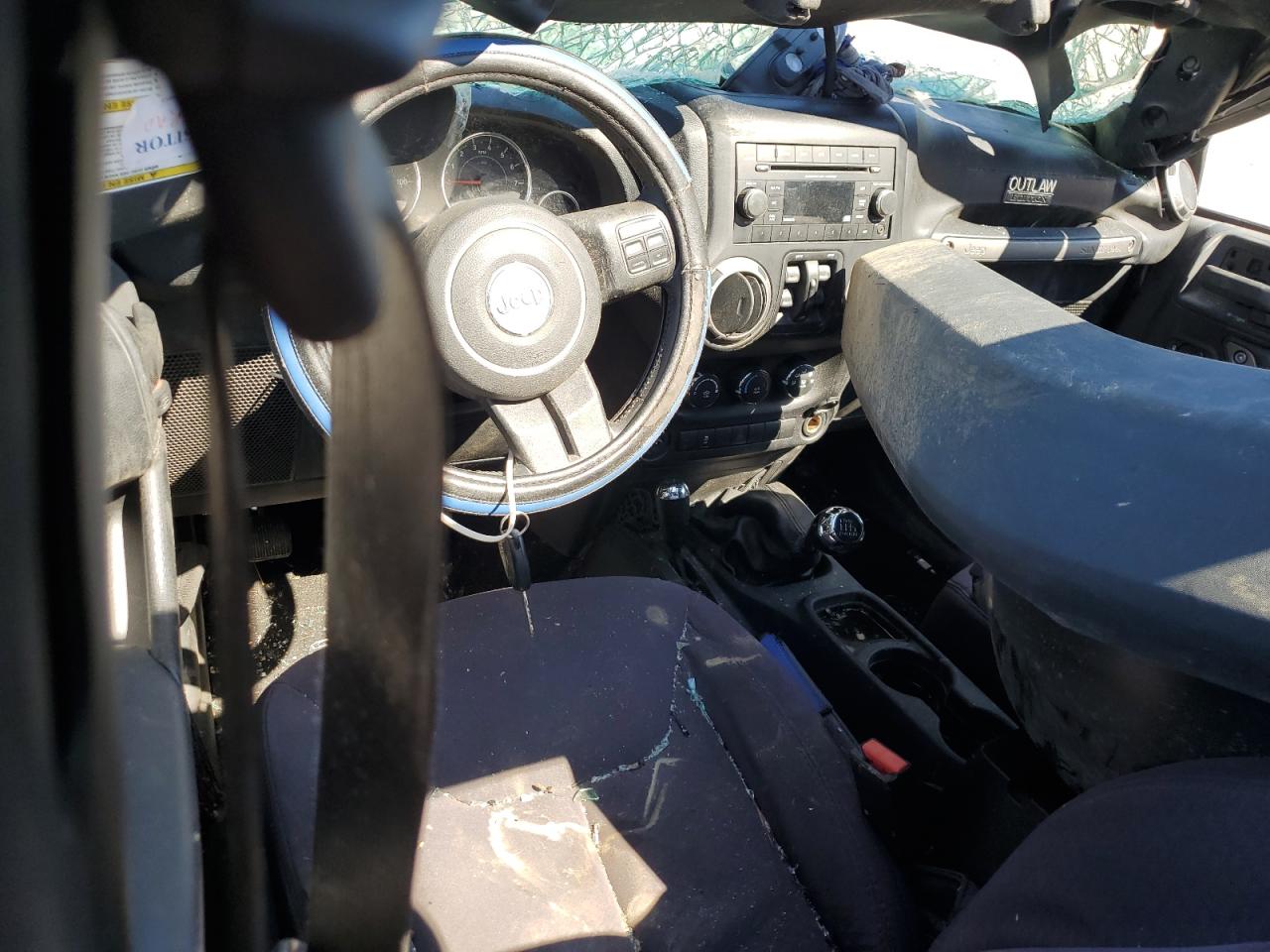 2013 Jeep Wrangler Unlimited Sport VIN: 1C4BJWDG8DL520872 Lot: 84552875