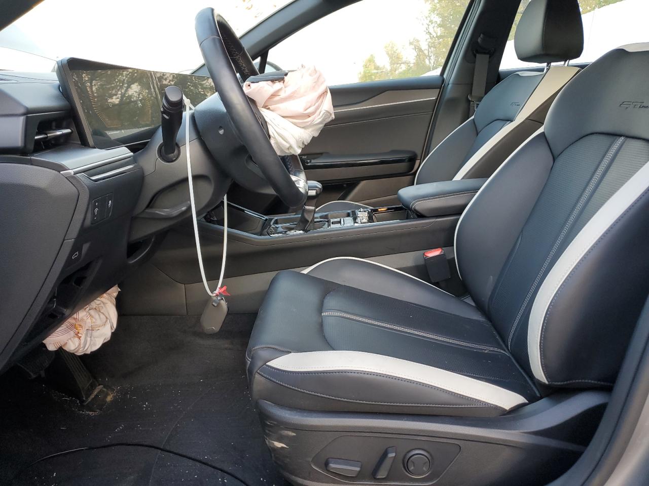 2025 Kia K5 Gt Line VIN: KNAG64J76S5302833 Lot: 86549225