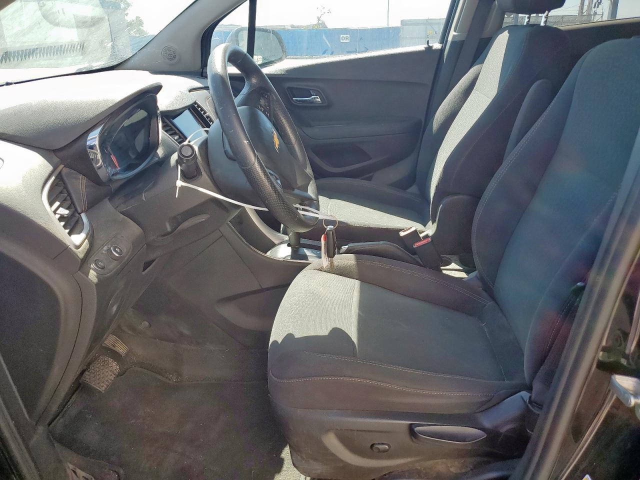 2019 Chevrolet Trax Ls VIN: 3GNCJNSB3KL370832 Lot: 84656515