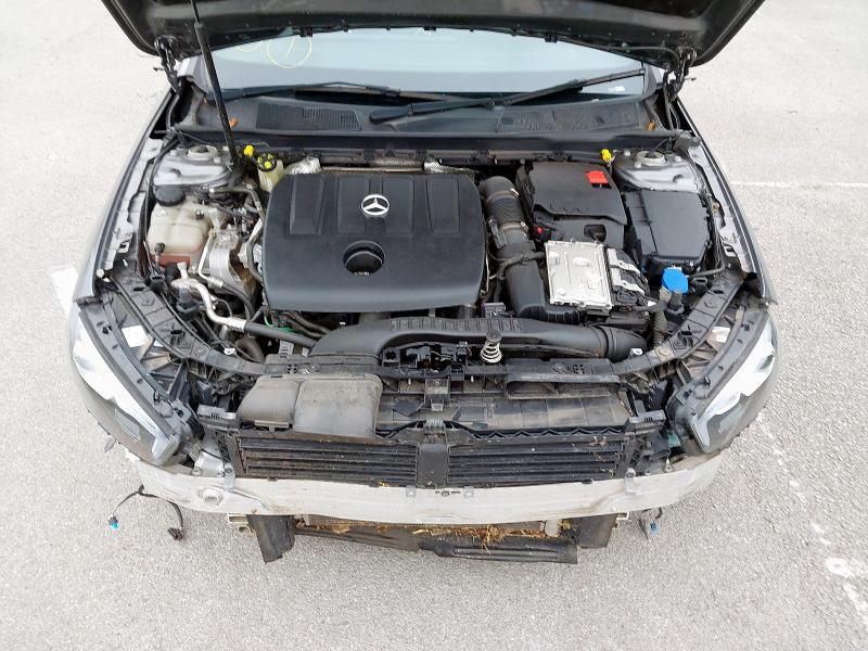 2019 MERCEDES-BENZ A 180 AMG LINE EXECUTIVE 