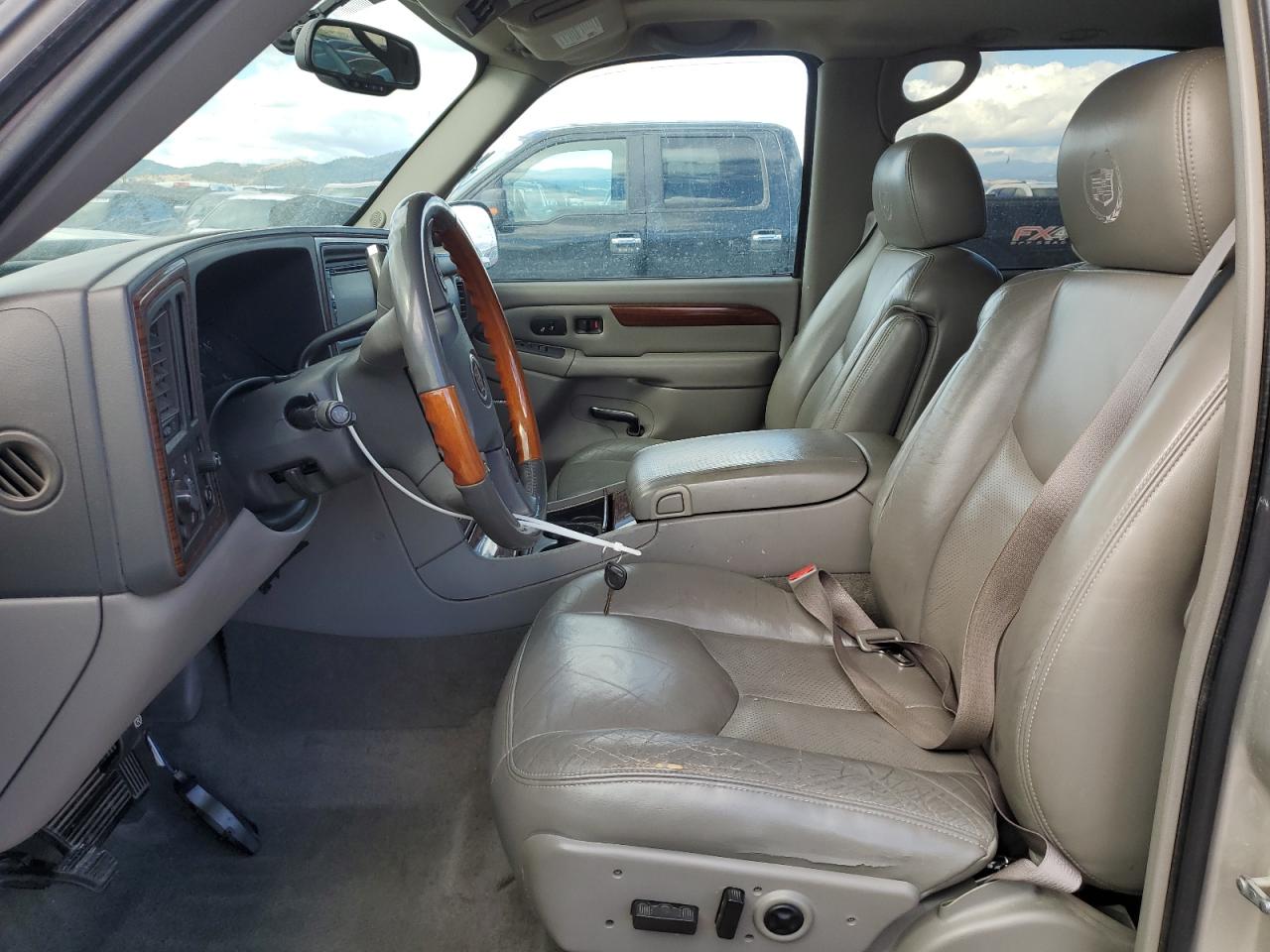 2004 Cadillac Escalade Esv VIN: 3GYFK66N64G188660 Lot: 84830825