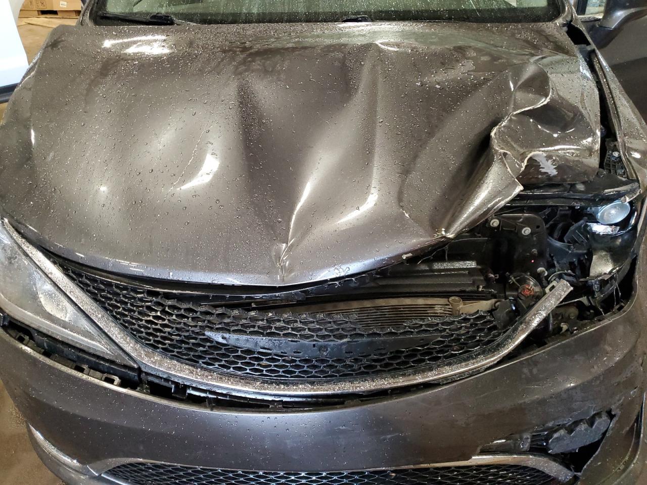 2020 Chrysler Pacifica Touring L VIN: 2C4RC1BG8LR283885 Lot: 84952595