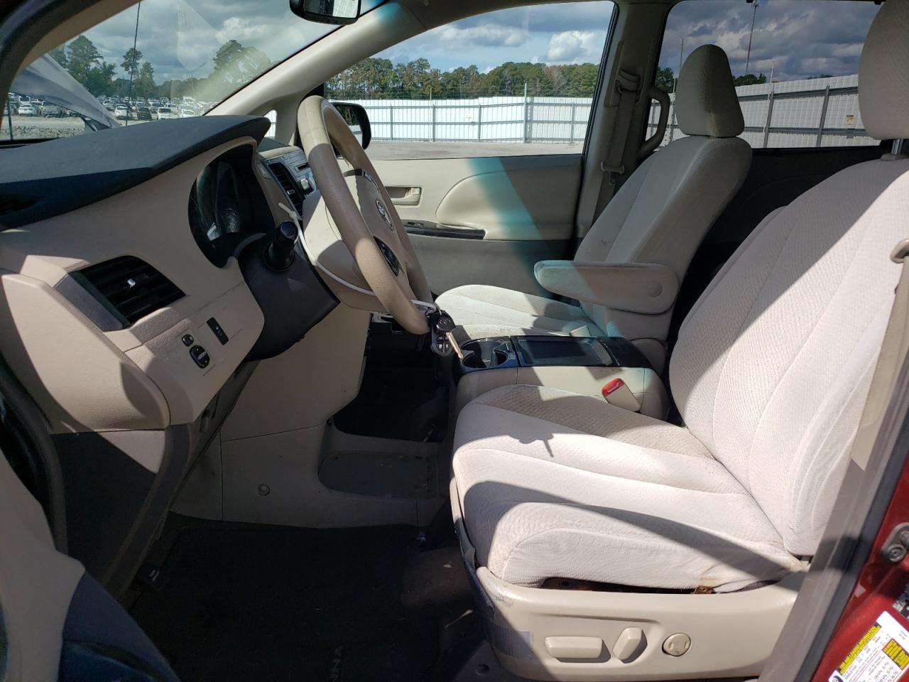 2011 Toyota Sienna Le VIN: 5TDKK3DC8BS118287 Lot: 85338715