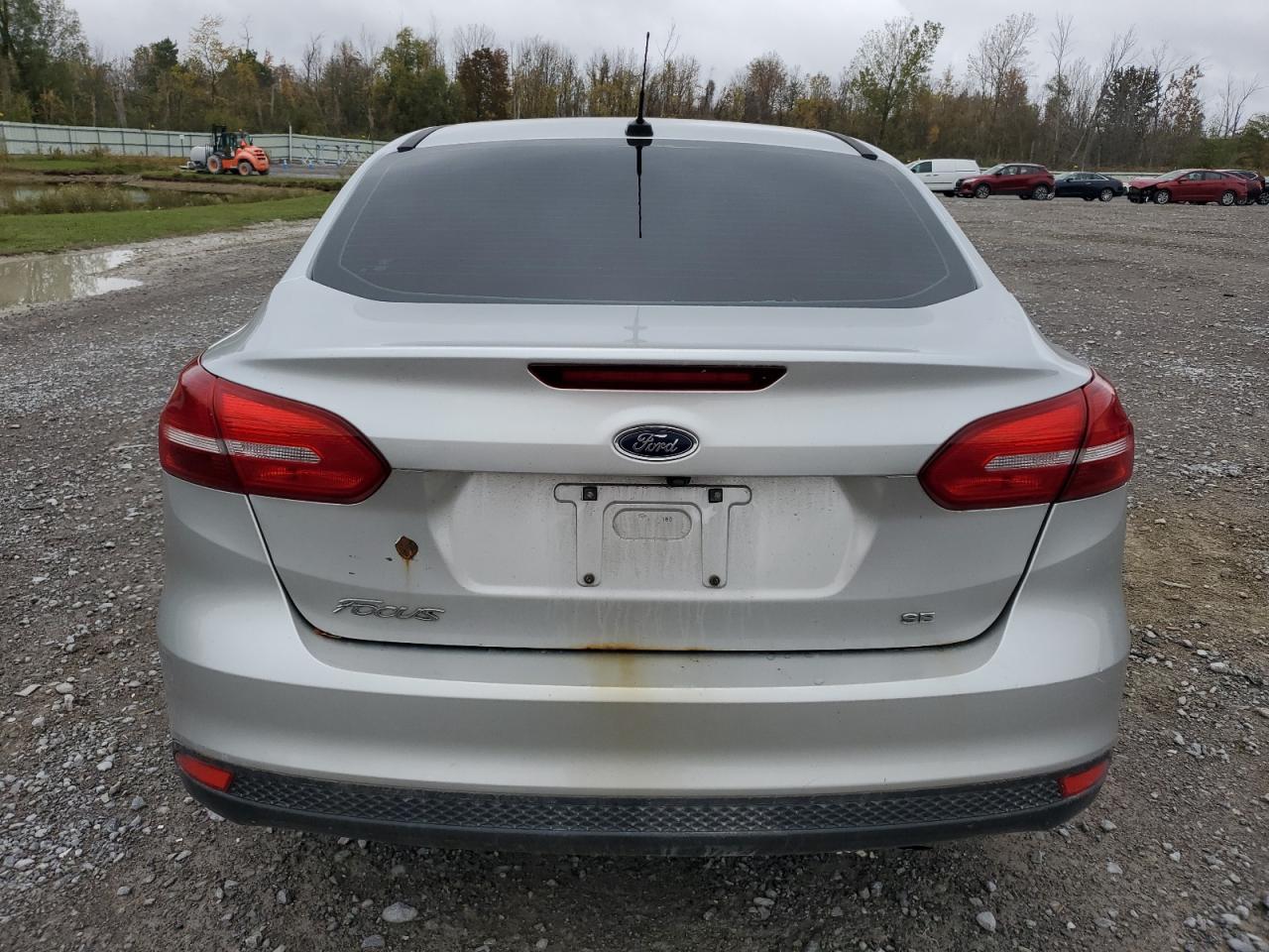 2018 Ford Focus Se VIN: 1FADP3F28JL231158 Lot: 86253275
