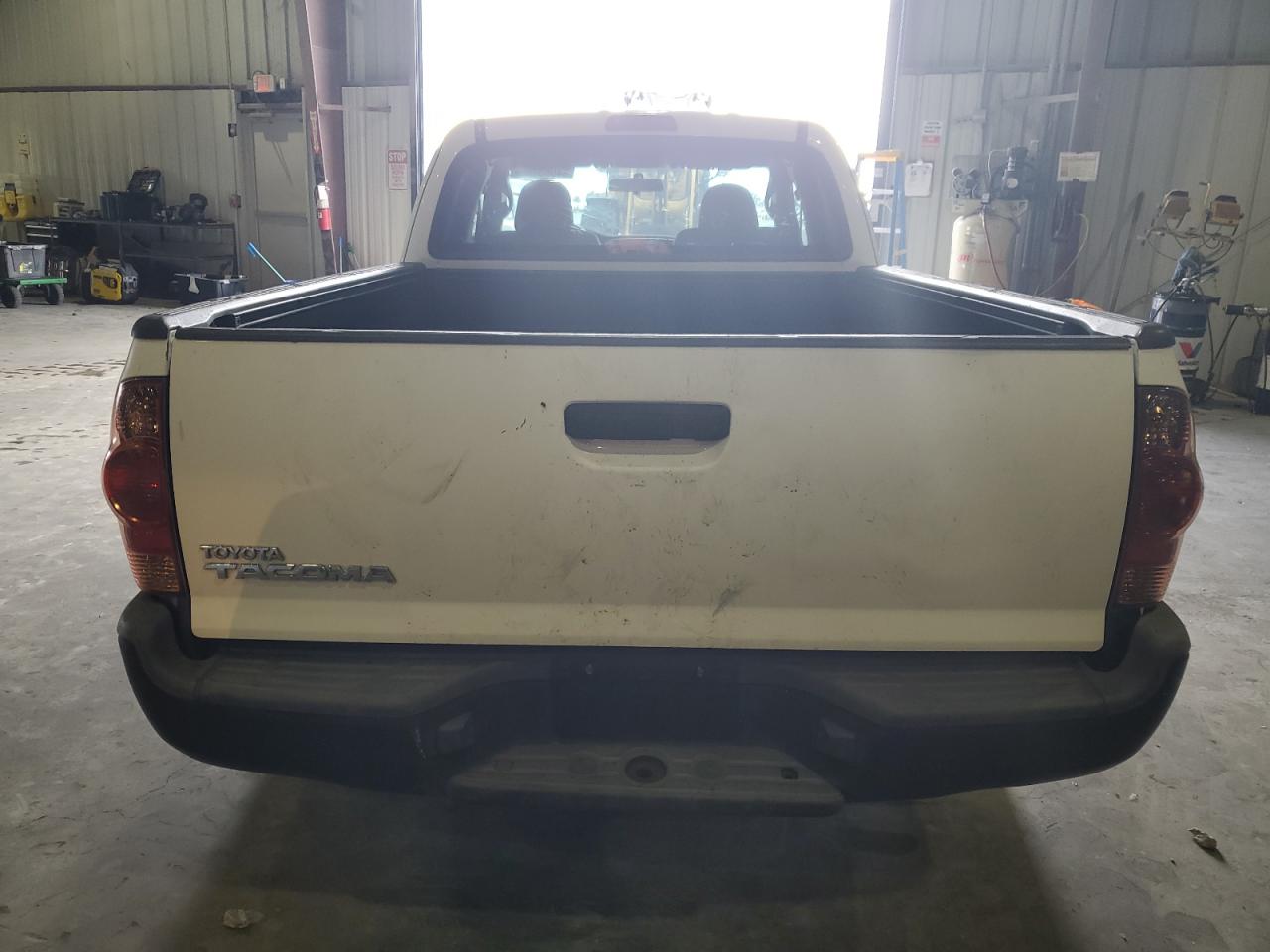 2015 Toyota Tacoma Access Cab VIN: 5TFTX4CN0FX052543 Lot: 84065765