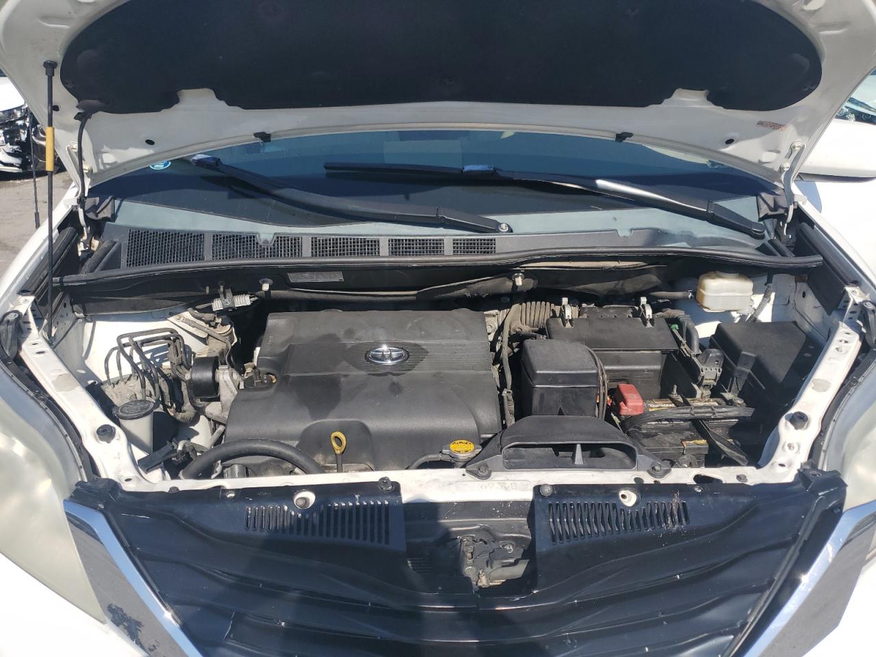 2014 Toyota Sienna Le VIN: 5TDKK3DC6ES475052 Lot: 81946725