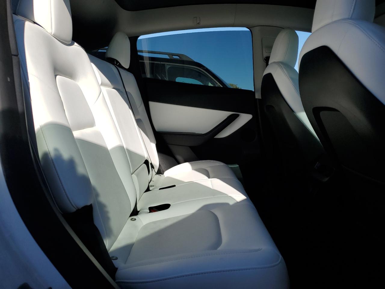 2021 Tesla Model Y VIN: 5YJYGDEE8MF240978 Lot: 86428285