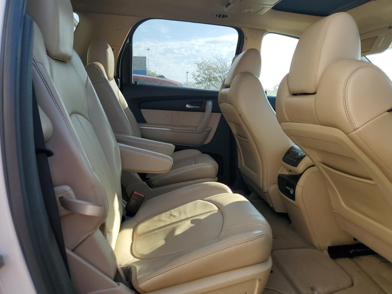 2010 GMC Acadia Slt-2 VIN: 1GKLVNED4AJ173074 Lot: 82212955