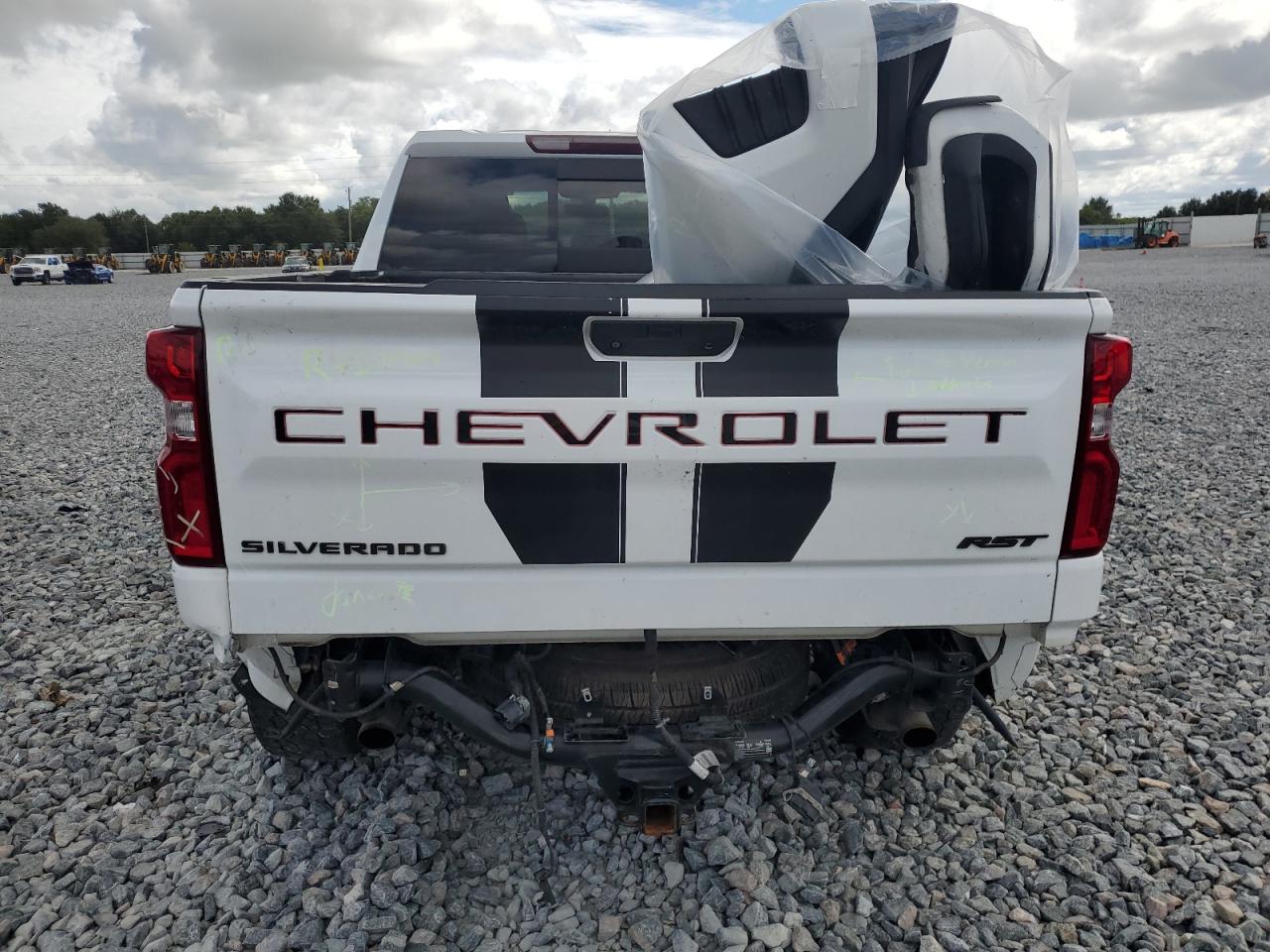 2022 Chevrolet Silverado Ltd K1500 Rst VIN: 1GCUYEED8NZ110011 Lot: 84620035