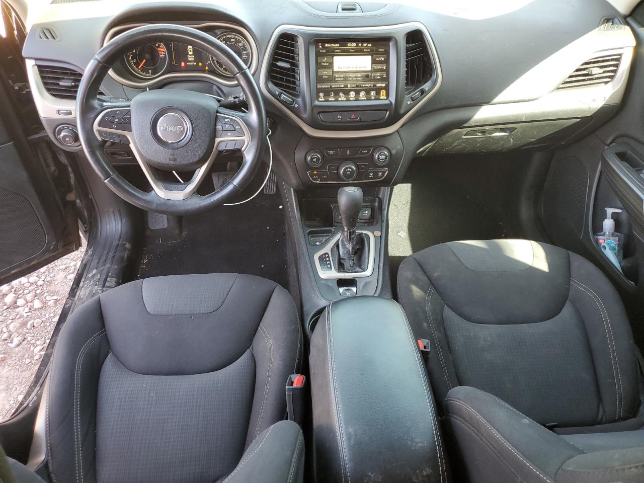 2017 Jeep Cherokee Latitude VIN: 1C4PJLCB6HW540696 Lot: 85782465