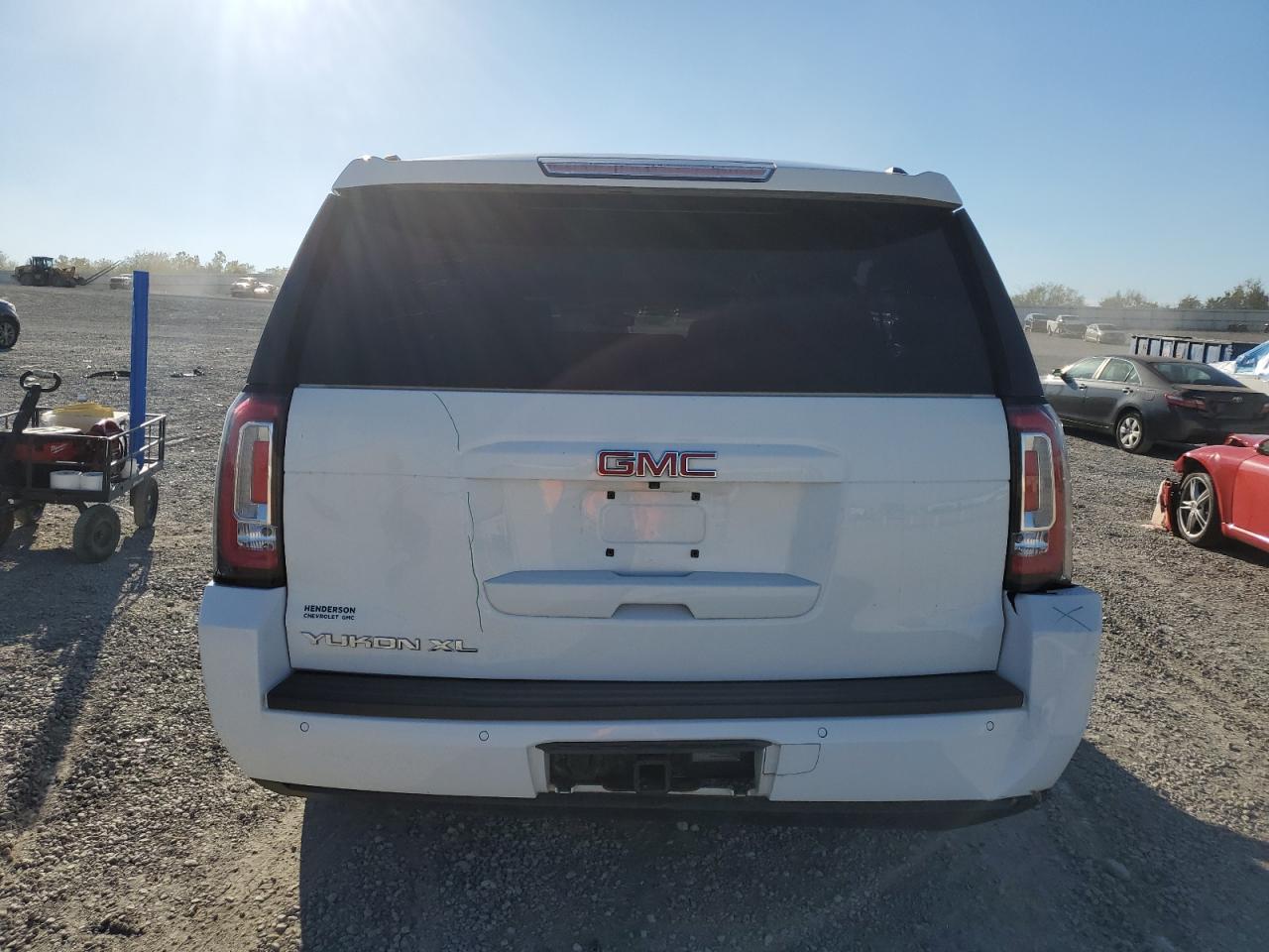 2018 GMC Yukon Xl K1500 Sle VIN: 1GKS2FKC5JR239672 Lot: 86179445
