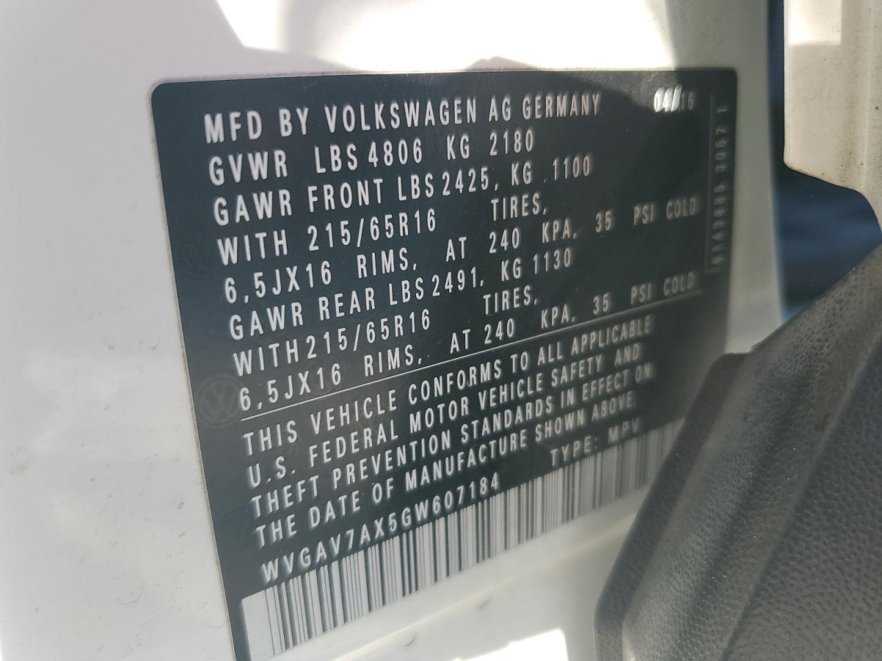 2016 Volkswagen Tiguan S VIN: WVGAV7AX5GW607184 Lot: 82444285