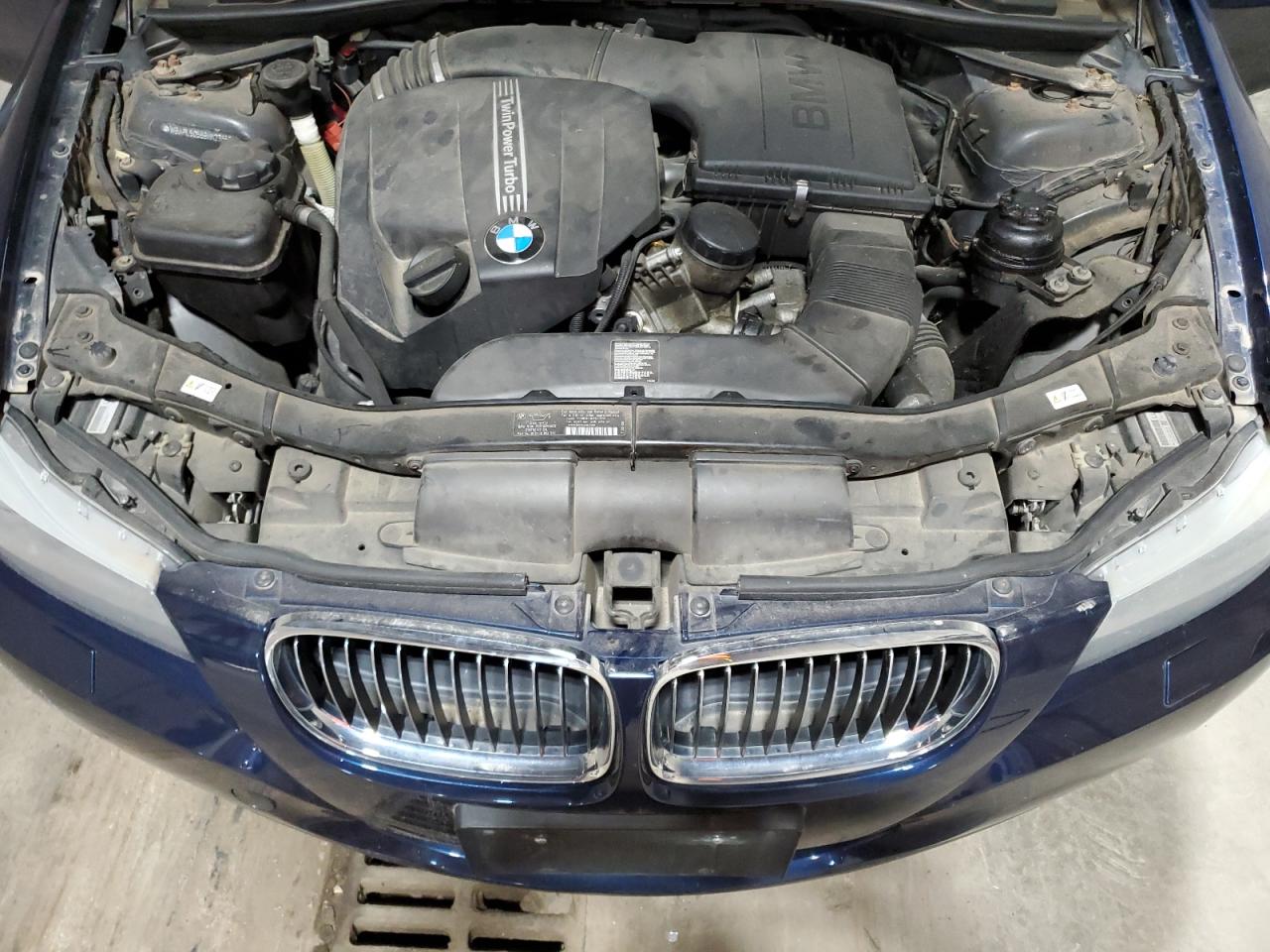 2011 BMW 335 Xi VIN: WBAPL5G56BNN23658 Lot: 86635855