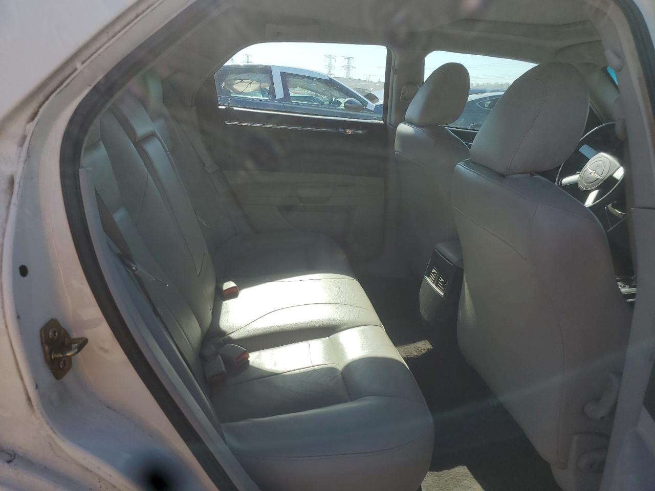 2005 Chrysler 300 Touring VIN: 2C3JA53G75H595704 Lot: 85102125