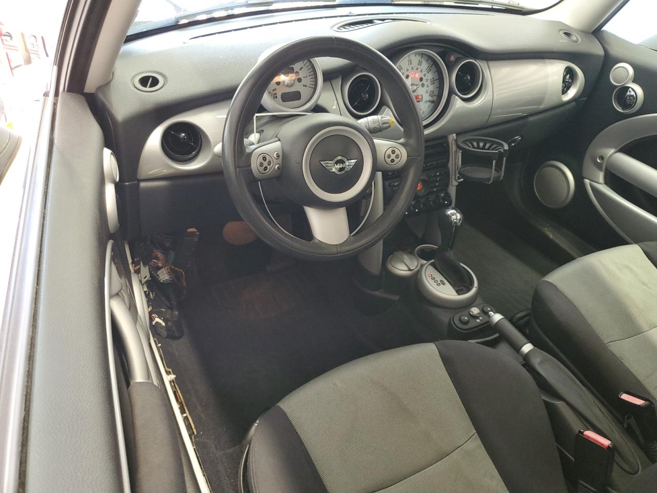 2005 Mini Cooper VIN: WMWRC33445TJ68189 Lot: 84388945